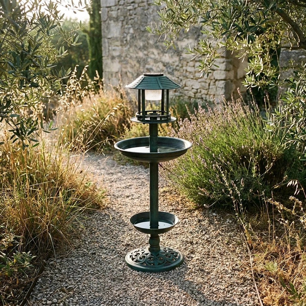 Bain d'oiseaux Mésange — mise en situation dans un jardin